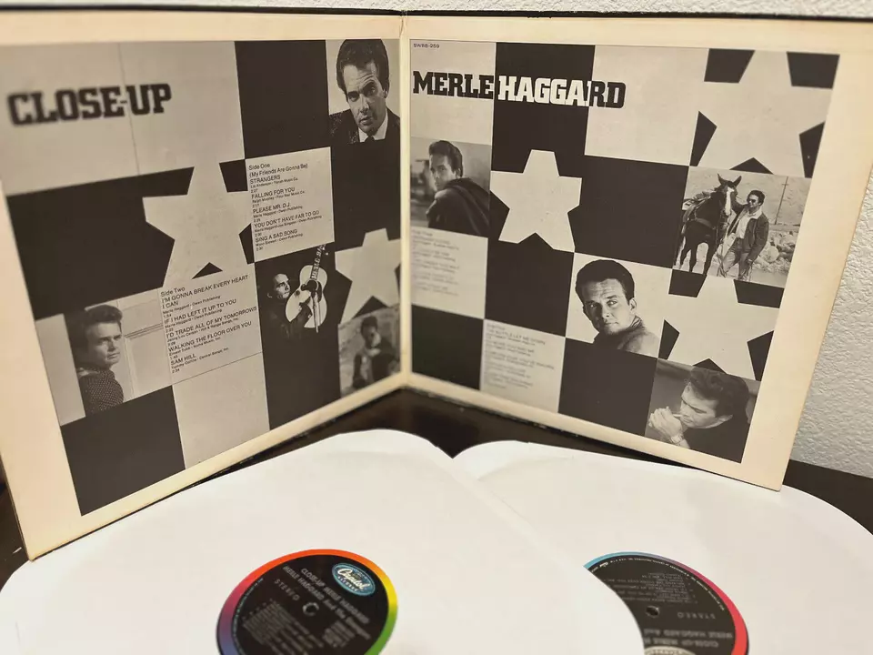 MERLE HAGGARD - Close-Up (Capitol) - 12" Vinyl Record 2xLP - VG - Image 3 of 4