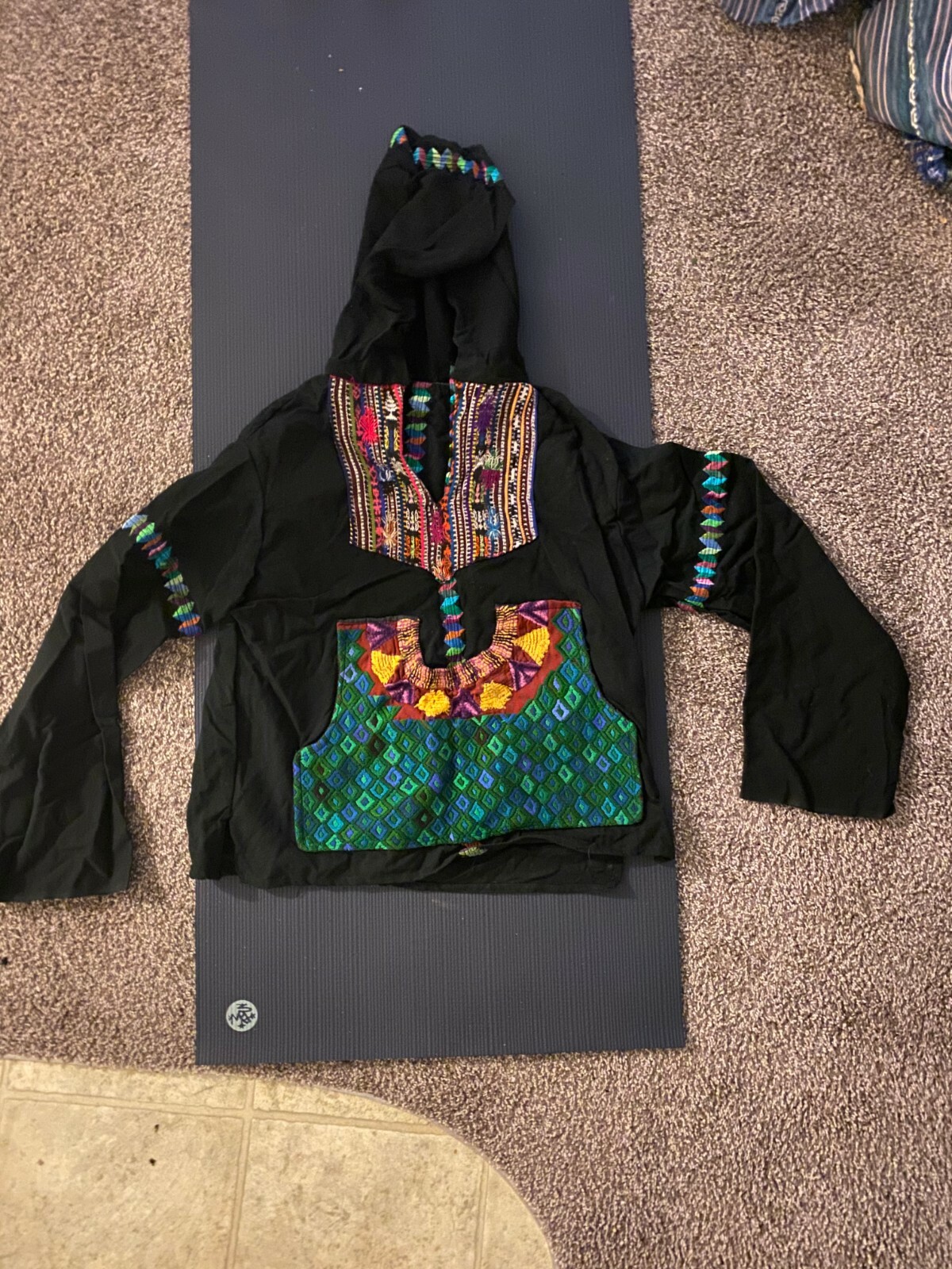 Picture 1 of 2