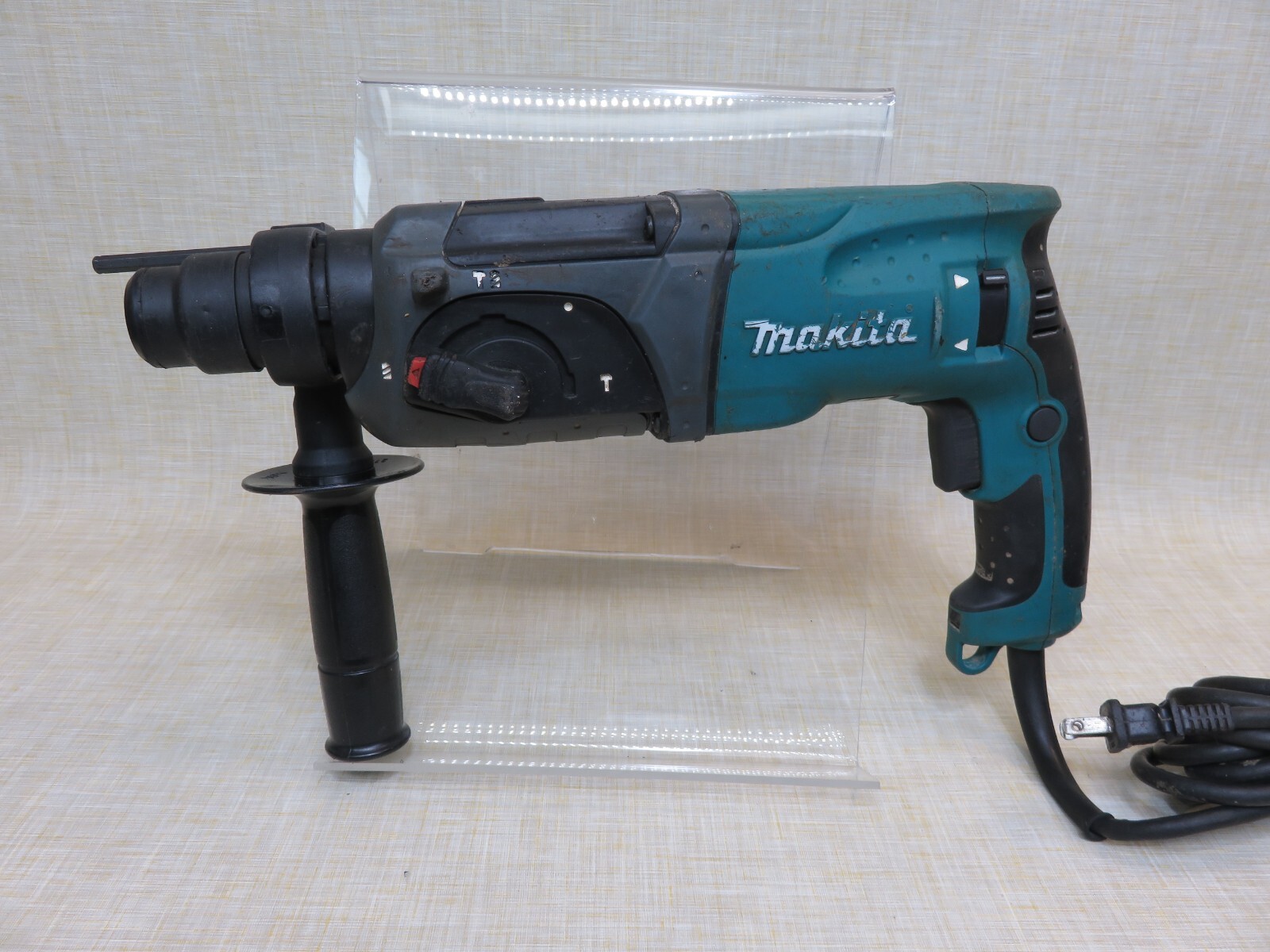 Makita HR2470F Rotary Hammerdrill w/Case eBay