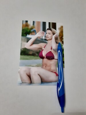 GEMMA ATKINSON, BEAUTIFUL GLAMOUR MODEL POOLSIDE, GLOSSY COLOR, 4X6 PHOTO NEW 