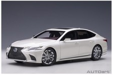 AUTOart Lexus LS 500h 2018 sonic white metallic 1:18 78866