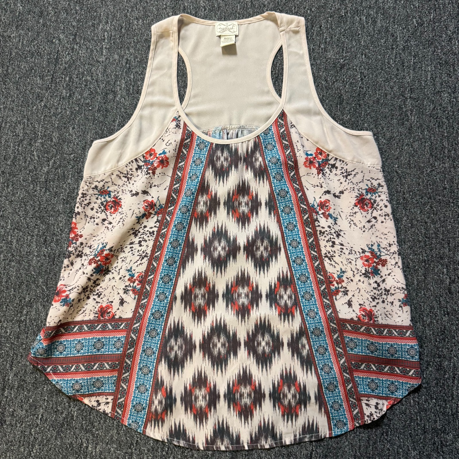 Foto 1 di 6