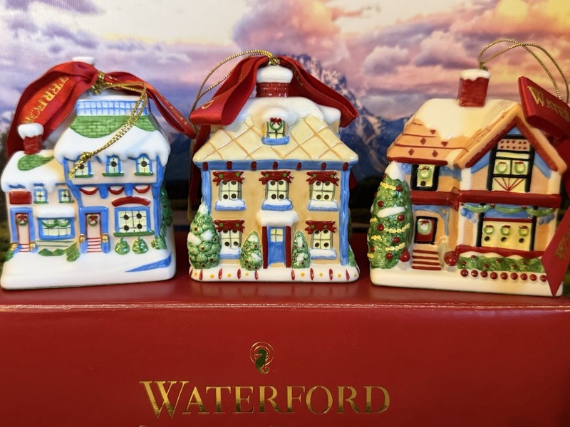 🎄Waterford Holiday Heirlooms Christmas Village Ornaments Set Of 3