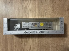 Herpa  Mercedes  Sattelzug Berlin 2000    in PC - Box