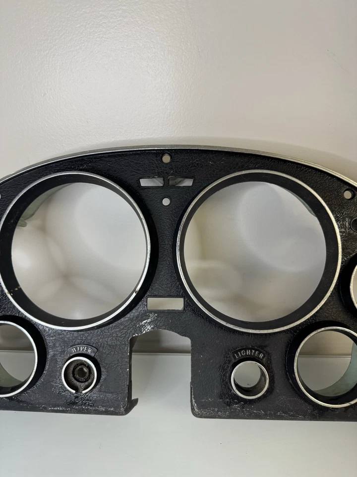 1965 1966 1967 Chevrolet Corvette OEM Gauge Bezel 6408125 C2 Housing 65 66 67 - Image 3 of 4