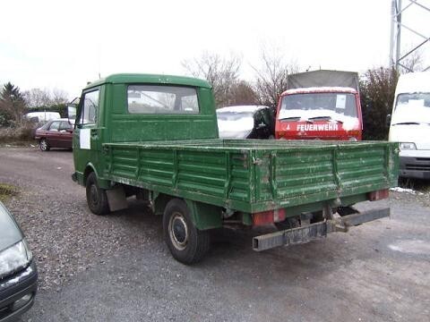 Attelage Westfalia pour Volkswagen LT Plateau 1994-1996 avec rotule équerre standard