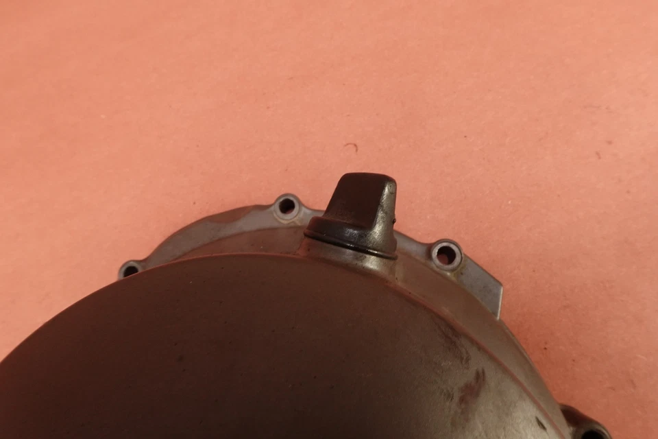 Боковая крышка двигателя сцепления 2006-2008 Triumph Daytona 675 - Изображение 3 из 4