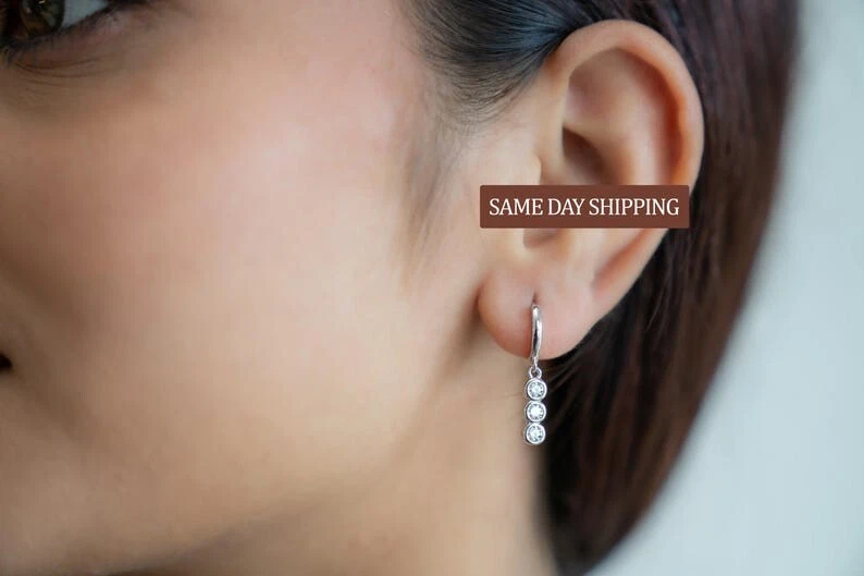 0.40Ct White Round Cut Moissanite 3 Tear Drop Earring In Solid 14K White Gold - Image 3 of 4