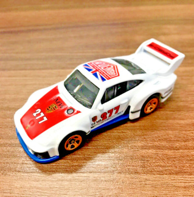 Hot Wheels Porsche 935 #058 HW  21 Race Day 5/10 White Loose VHTF!