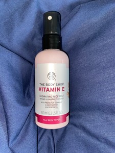 vitamin e hydrating face mist