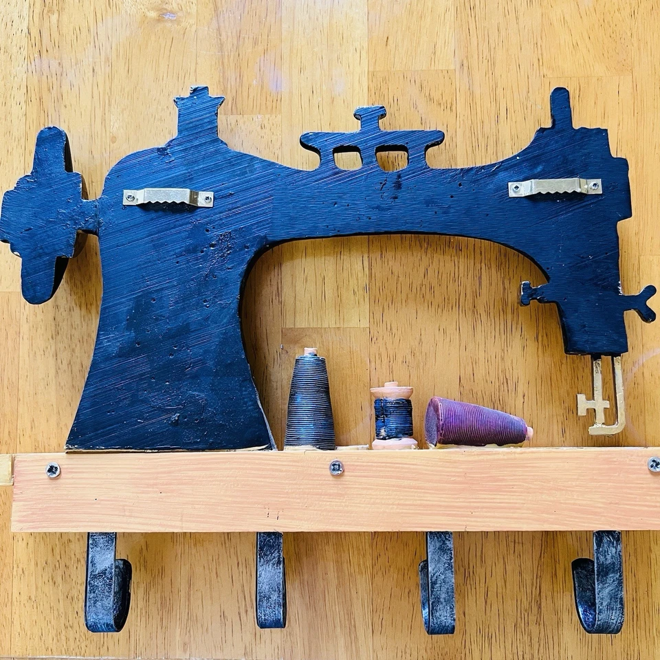 Estante de gancho de pared para máquina de coser vintage - almacenamiento decorativo, 13”x10”x2” Foto 4 de 4