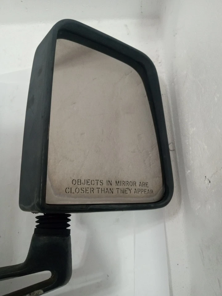ESPEJO RETROVISOR LATERAL PASAJERO DELANTERO JEEP WRANGLER 1987-1995 / 1997-2002 55027208 Foto 2 de 4