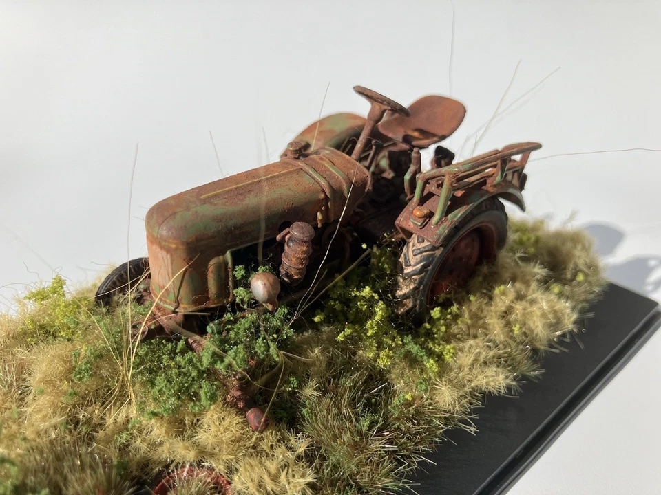 Weathered Barn Find 1958 Fendt F 24 Rusty Tractor Universal Hobbies 1/43 - Image 2 of 4