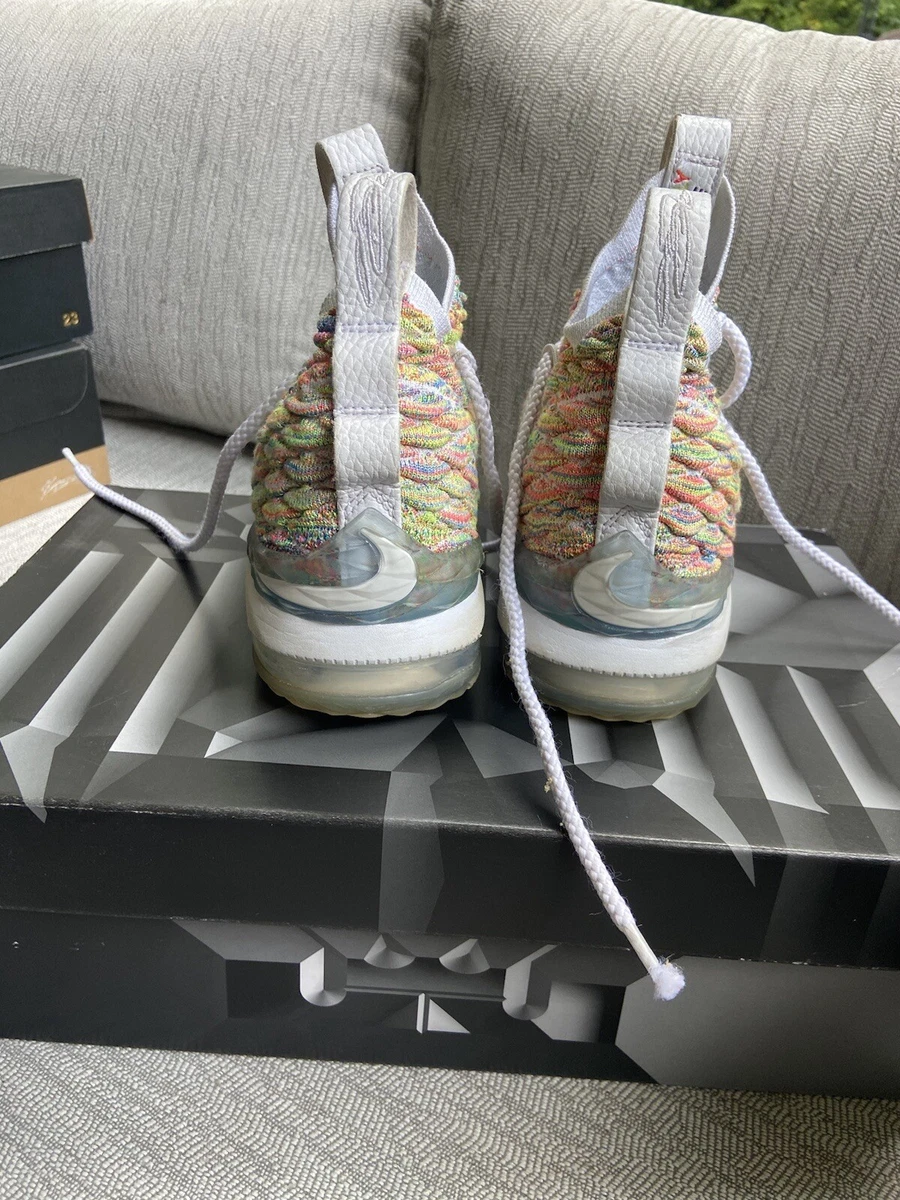 Lebron 15 hotsell size 3.5