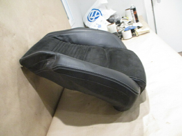 Maserati GranTurismo 2009 - LH Rear Seat Cushion - Black  P/N 968550000