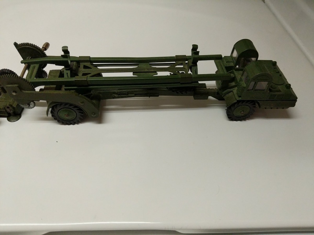 Dinky Military Missile Erector Launching Platform No.666 Green