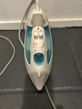 Rowenta Effective Anti Calc AirGlide DX1700 Iron Effective Steam Self Cleaning