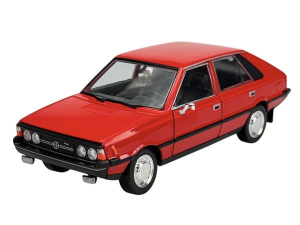 Welly Fso Polonez 1500 MR'78 Rot 1:24 Die Cast Metal Model Neu Im Kasten-image