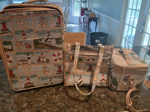 Beachy PIONEER EXPRESS Ocean Adventure Travel Luggage Set Of 3