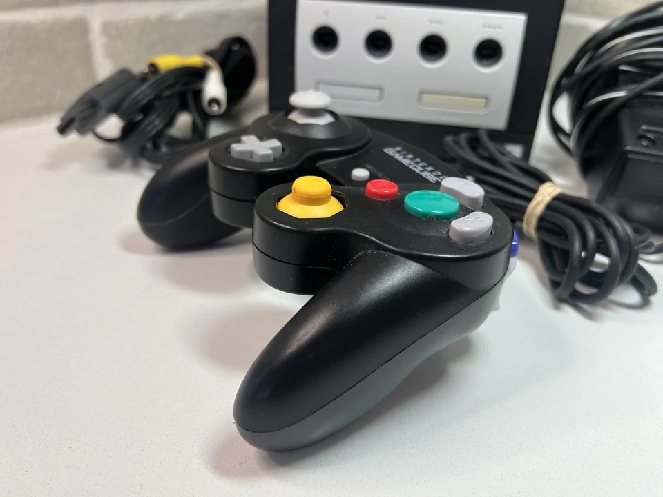 Nintendo GameCube Console - DOL-101 - Black + Controller TESTED & Working ! - Image 3 of 4