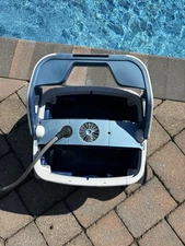 Aquabot X4 Robotic Pool Cleaner  *** NOT WORKING ***