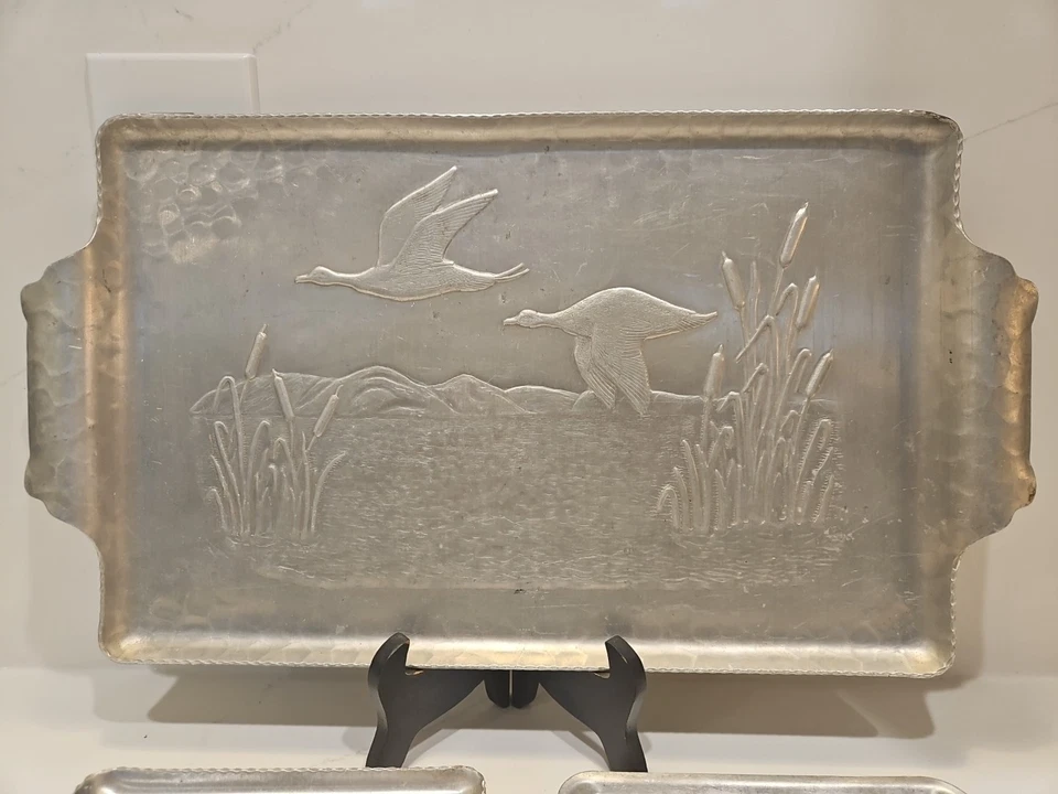 Bandeja para servir patos/gansos de aluminio martillado de colección 16x9, 6 bandejas pequeñas, 6 posavasos Foto 3 de 4