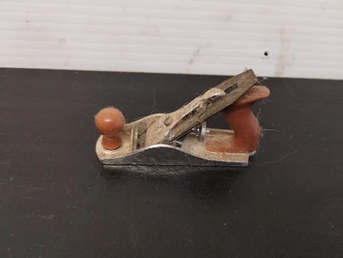 VINTAGE MARX POCKET TOOLS MINIATURE TOY WOODWORKING WOOD PLANE