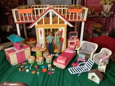 Vintage Barbie Dream Cottage w/ Accessories
