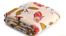 Vera Bradley Essential Throw Blanket Fleece 50" x 80" Abuzz 50668-22609 NWT