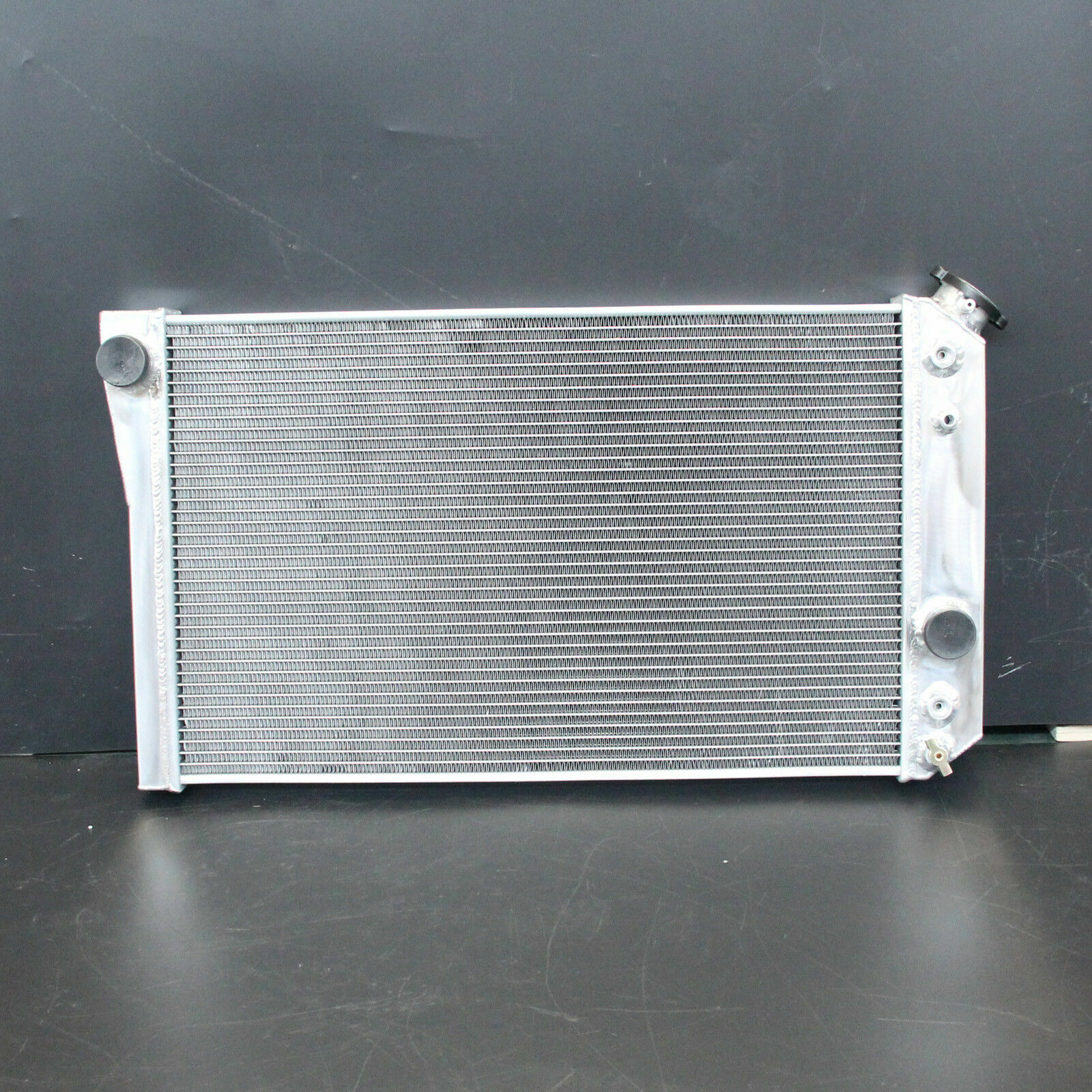3Row Aluminum Radiator For Chevrolet Corvette ZR-1 84-90 52mm AT 5.7L 829