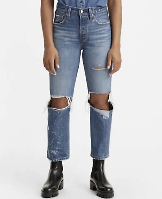 Levi s 501 Original Cropped Jeans Athens Rank Light Wash Distressed 31X26 (C6)