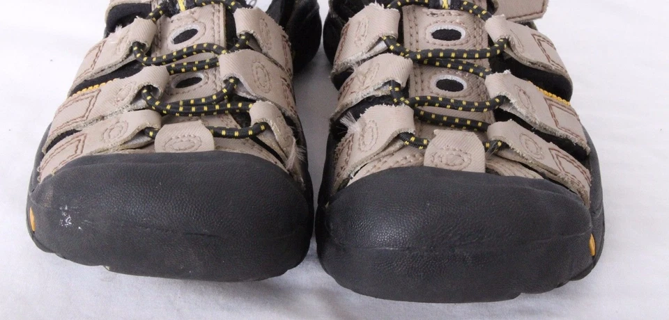 Keen 10810210 Newport H2 Beige Bungee water hiking shoes Sandals Youth Boy's 12 - Image 4 of 4