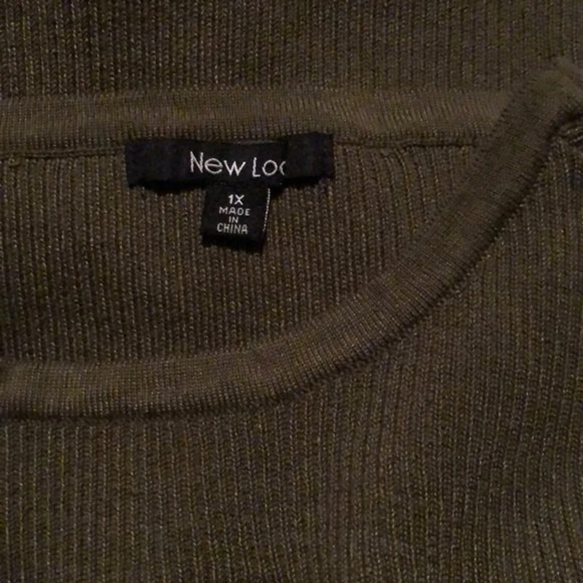 Keyhole sweater plus outlet size