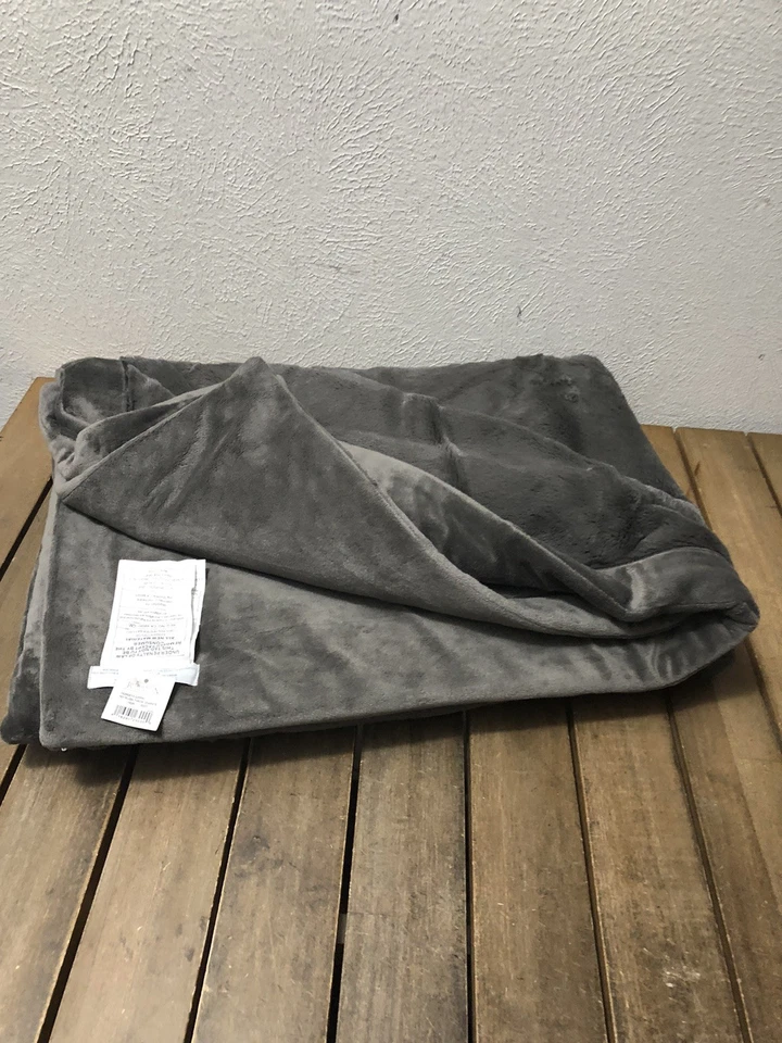 Manta Restauración Hardware Felpa Gris Reversible Imitación Piel 45x65" Nueva Sin Etiquetas Foto 2 de 4