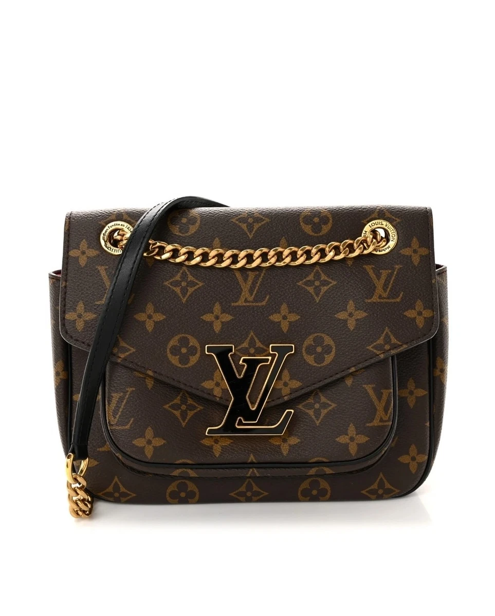 Louis Vuitton Shoulder Bags for Women with Outer Pockets for sale