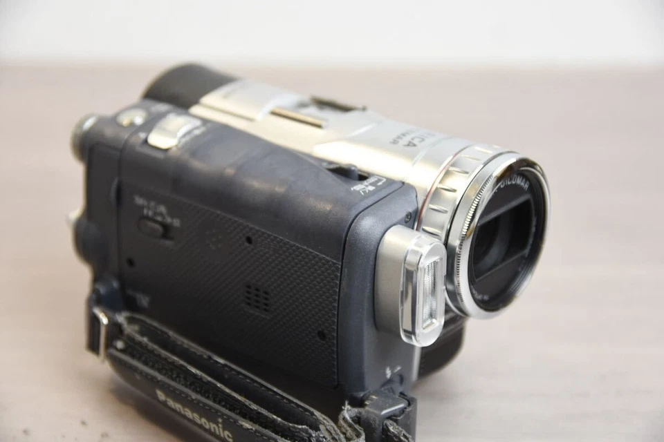 Panasonic NV-GS200 Digital Video Camera MiniDV Silver Optical Zoom 10x Used - Image 4 of 4