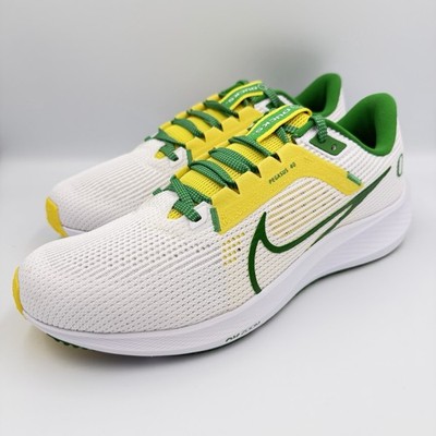 Size 10 Nike Air Zoom Pegasus 40 Oregon Ducks White Green Shoes Men's DZ5979-100