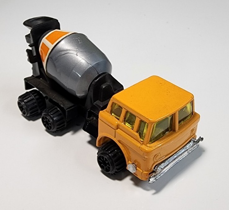 Vintage Zee Toys Zylmex Ford COE Cement Mixer Truck HO
