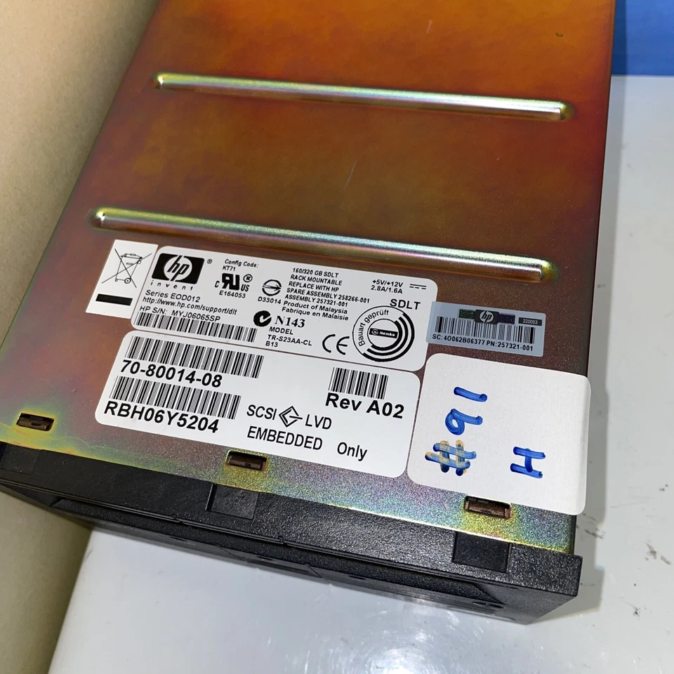 HP StorageWorks SDLT 320 160/320GB SCSI LVD Tape Drive - Image 2 of 3