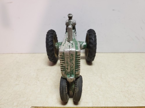 Toy Ertl John Deere Model A Tractor With Driver - Picture 3 of 6
