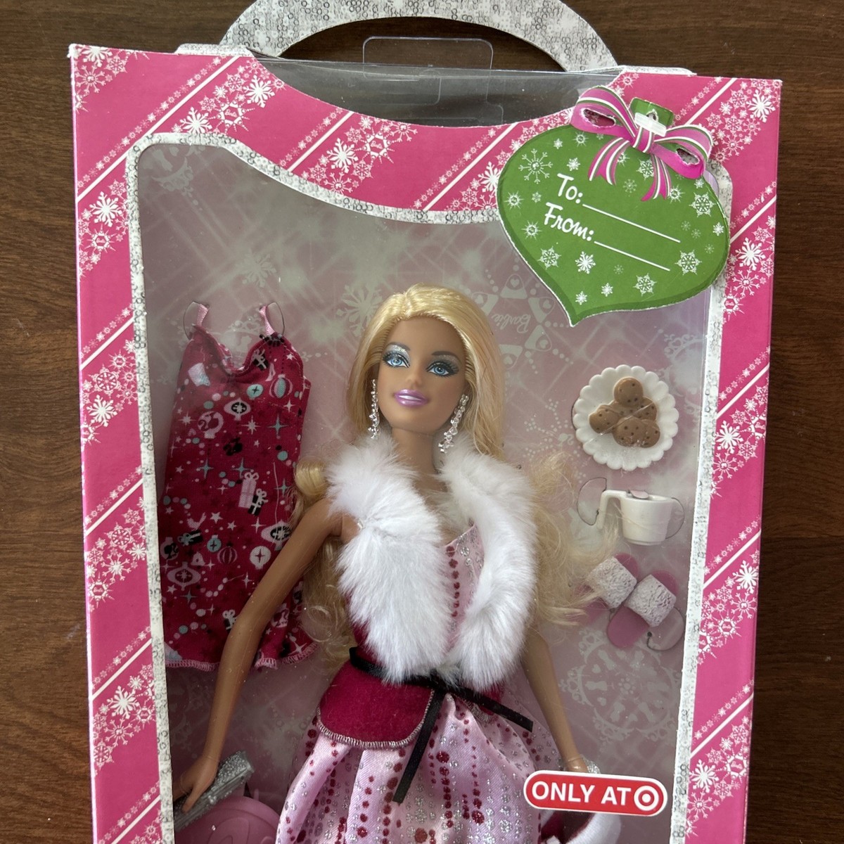 NIB HAPPY HOLIDAYS BARBIE DOLL 2009 TARGET EXCLUSIVE T4316 | eBay
