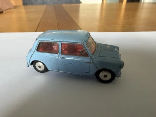 CORGI TOYS MORRIS MINI MINOR'. BLUE. VINTAGE. COMPLETE. ORIGINAL.