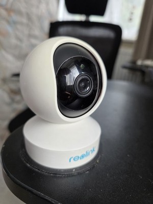 Reolink E1 Pro 4MP PT Smart Home Sicherheit WIFI Kamera Schwenk Neigbar 2-Wege Audio