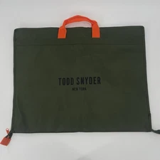 Todd Snyder Garment Bag in Green - For Suit Or Blazer - Folds - Zip Pockets