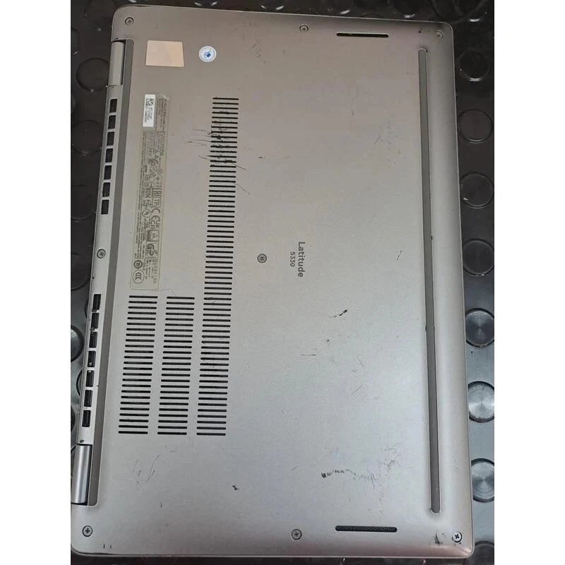 Dell Latitude 5310 · i5-10310U · 8GB · 256GB, foto 3 de 5