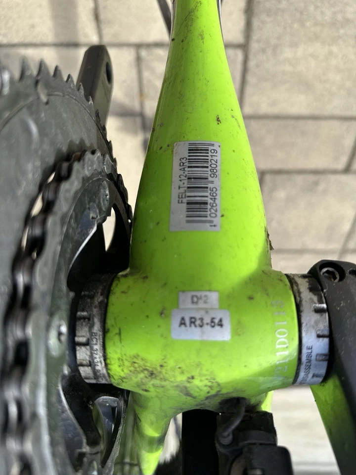 Bicicleta de carretera Felt AR3 Di2 usada Foto 3 de 4