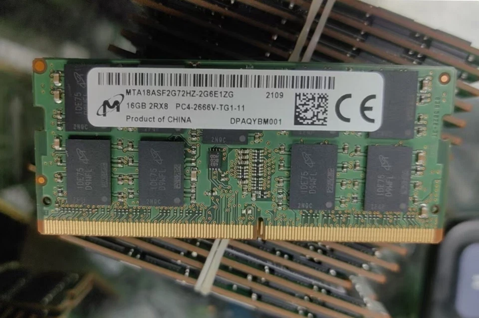 Micron 32GB (2X16GB) DDR4 2666MHz ECC SODIMM Server Memory MTA18ASF2G72HZ-2G6E1 - Image 2 of 2