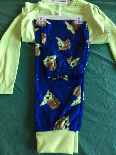 Star Wars Baby Yoda The Force is Strong Boys Pajamas M (8) - Picture 3 of 7