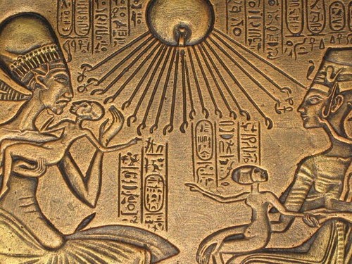 Egyptian Sculpture Royal Family Play Witch Child gold Relief - Picture 7 of 8