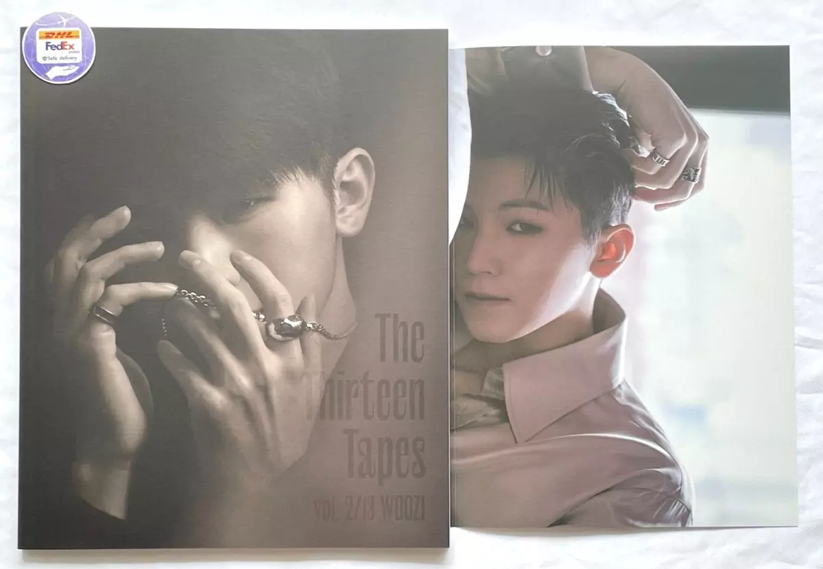 SEVENTEEN WOOZI The Thirteen Tapes (TTT)' TTT vol. 2/13 Photobook Poster〈NO PC〉